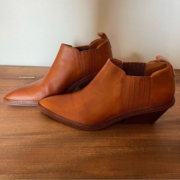 Via Spiga Tan Ankle Boots - Picture 4 of 7